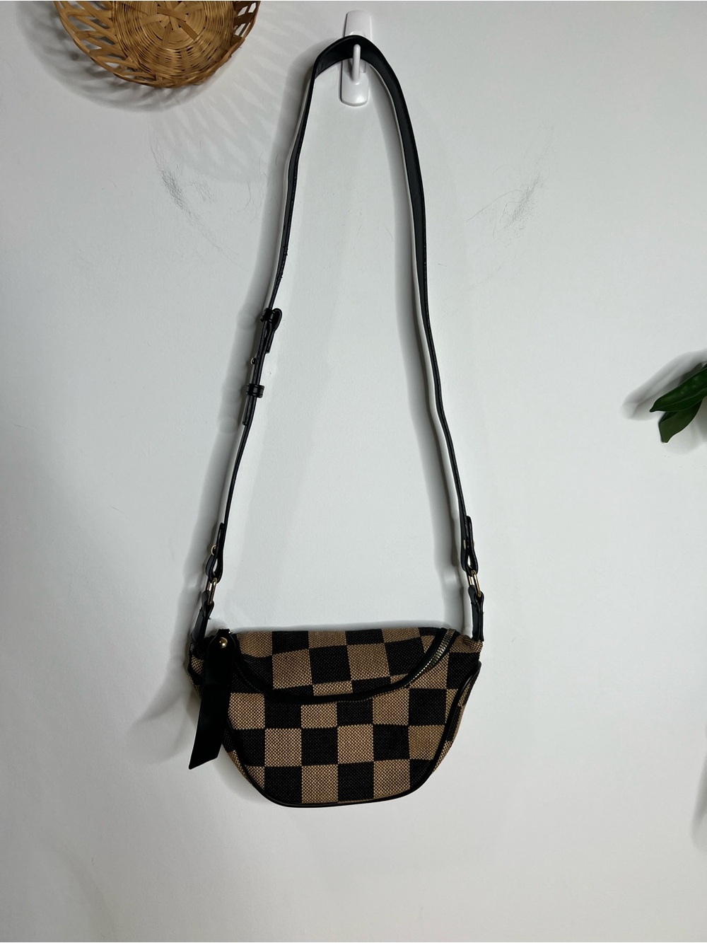 SHEIN Checkered Crossbody and Mini Wallet - Picture 9 of 12